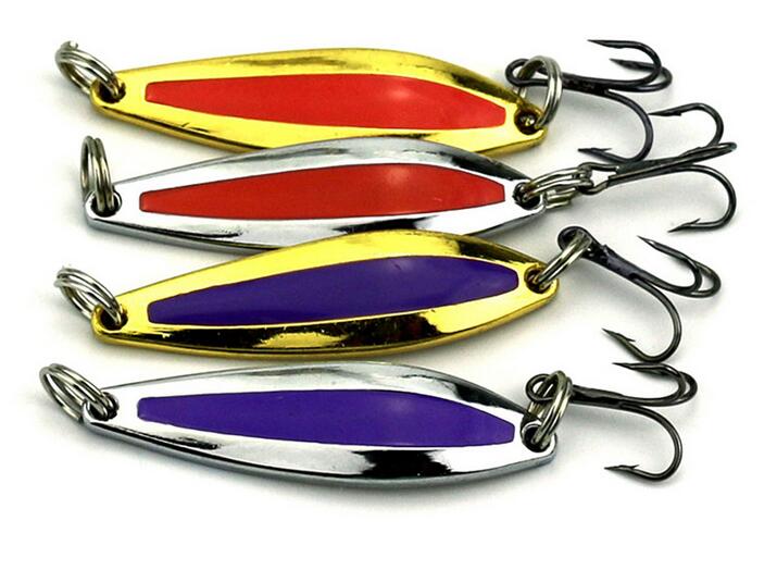 Metal Fishing Lure With Hook - 4.7 Cm Long