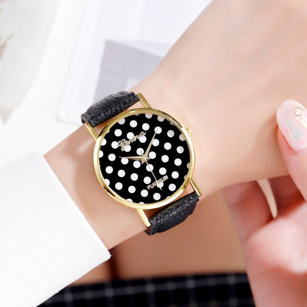 Pu Leather Strap Watch